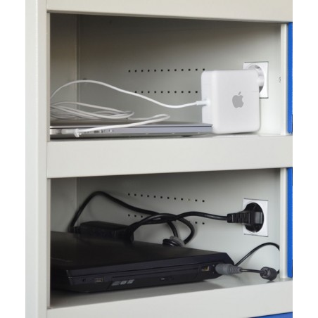 Taquillas con enchufes de carga o USB